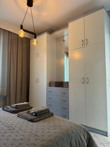Damian'S Cozy Pool Apartment Peraía 외부 사진