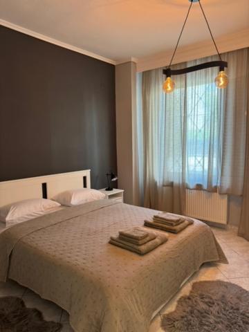 Damian'S Cozy Pool Apartment Peraía 외부 사진